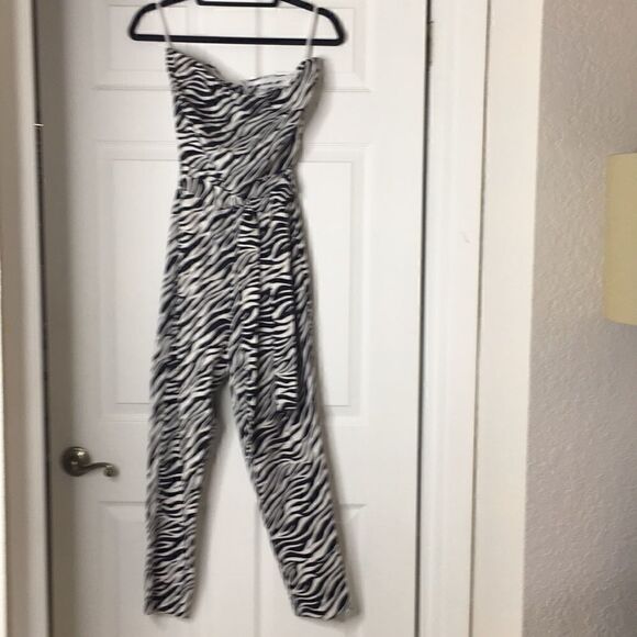 NWT NY&C zebra print jump suit size S